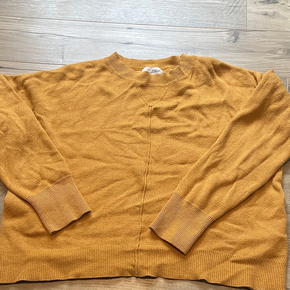 Universal Thread Mustard Crew Neck Sweater